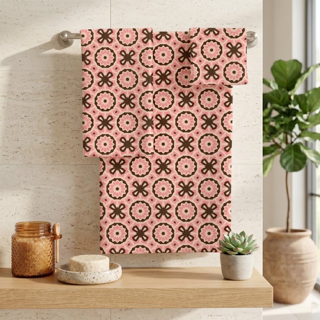 Blush Pink und Brown Boho Chic Geometric Muster Badhandtuch Set (Von Creator hochgeladen)