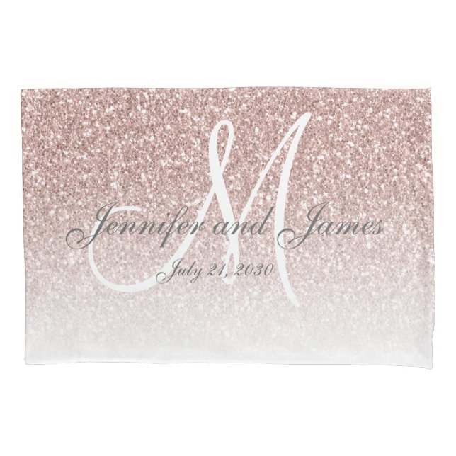 Blush Rose Gold Glitzer Monogram Newlyw Wedding Kissenbezug (Vorderseite)