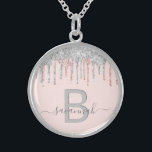 Blush Silver Glitzer Monogramm Name Sterling Silberkette<br><div class="desc">Mädchen, trendig und mit Monogramm. Ein femininer, rosafarbener Hintergrund mit Rose Gold und Imitaten silberne Glitzer Tropfen. Personalisieren und fügen Sie einen Namen und einen Monogrammbuchstaben hinzu. Graue und goldfarbene Buchstaben in Rose. Der Name wird mit einem modernen handgeschriebenen Stilskript mit Swashes geschrieben. Um die Swashes behalten, löschen Sie nur...</div>