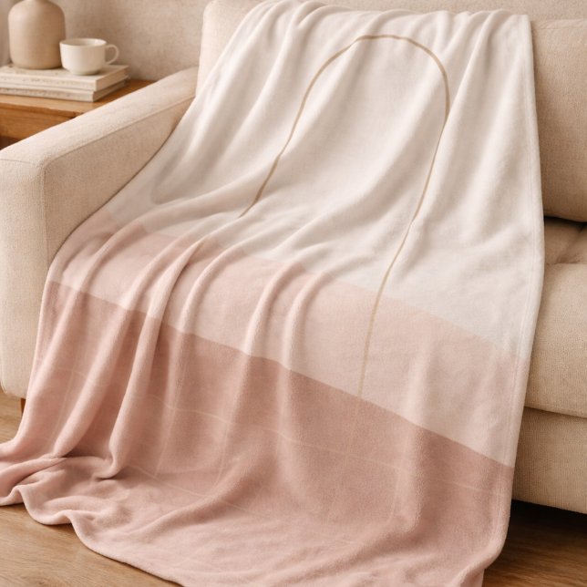 Blush Taupe Arch Fleece-Decke Fleecedecke (Ivory fleece with blush gradient and taupe arch detail, designed for layered neutral living.)