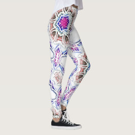 Blüte in Gipsstruktur, weicher Schatten auf Weiß Leggings