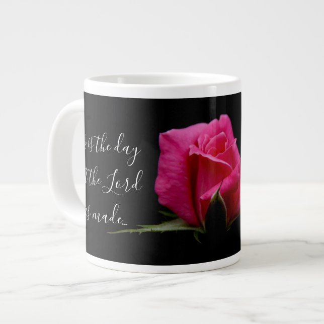 Blüte mit Verse; Blüte der rote Rose, Psalm 118:24 Jumbo-Tasse (Vorderseite Links)