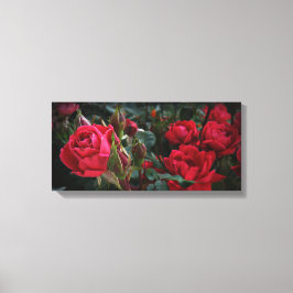 Blütenmeer der Liebe (Rote Rosen und Blüten) Leinwanddruck
