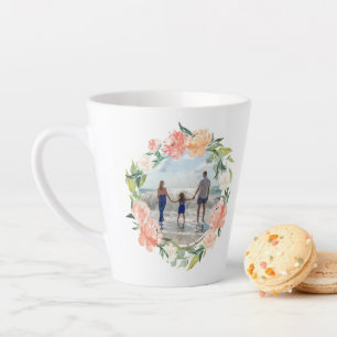 Blütenpfirsichfarben Foto Milchtasse