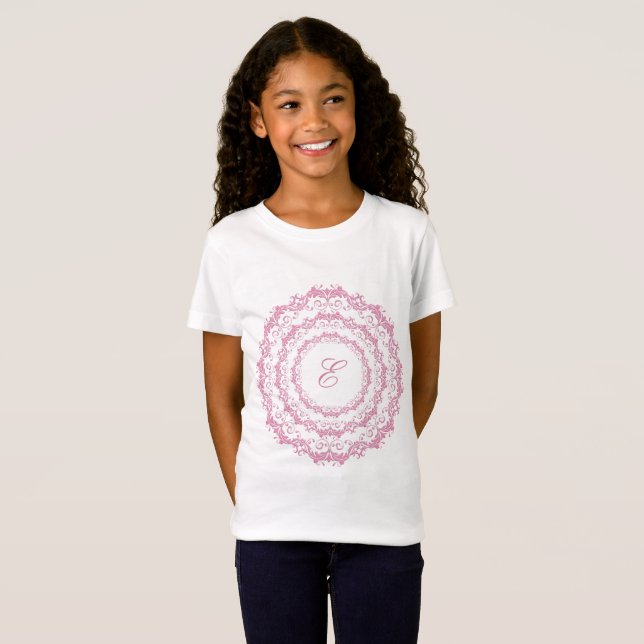 Blütenrosa Mandala. Name. T-Shirt (Vorne ganz)
