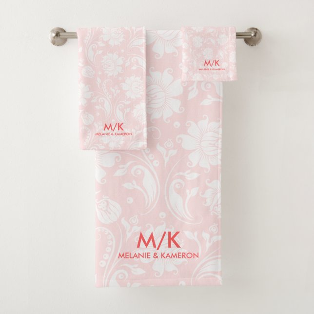 Blütenstauden in weiß und blassrosa | Monogramm Badhandtuch Set (Insitu)