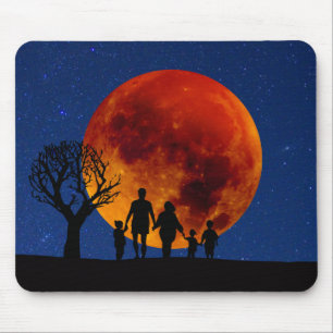 Blutmond-Mondseelenfamilie Mousepad
