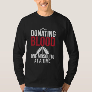 Blutspenden einer Moskito zu einer Zeit Natur RV C T-Shirt