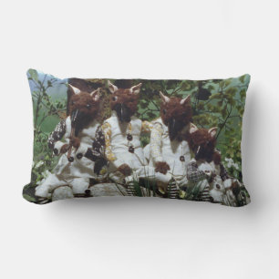 Bluttee und roter String Oak Dweller Lendenkissen