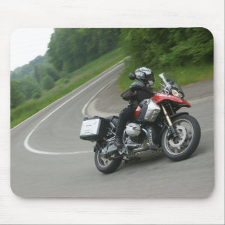 BMW GS 1200 in Verlegenheit bringend Mousepad