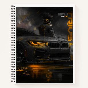 BMW m5 mit orangefarbenen Akzenten Notizbuch