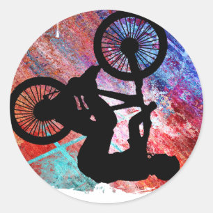 BMX auf rostigem Schmutz Runder Aufkleber