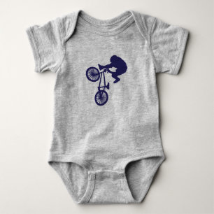 BMX Biker schnappt sich etwas Luft Baby Strampler