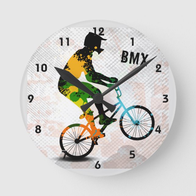 BMX Rider in Abstract Paint Splatters SQ WITH TEXT Runde Wanduhr (Vorderseite)