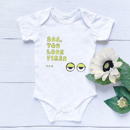 Boa, du siehst müde aus ... (grün) baby strampler