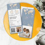 Boarding Pass Flugzeug Ticket Hochzeit in Urlaubso Einladung<br><div class="desc">Boarding Pass Flugzeug Ticket Hochzeit in Urlaubsort Einladung mit einer Foto- und Goldweltkarte auf einem staubigen blauen Hintergrund</div>