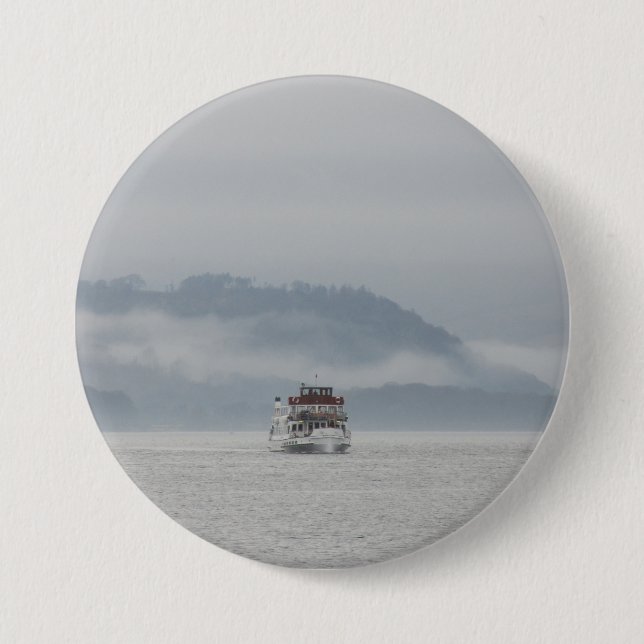 Boat On Windermere Round Abzeichen Button (Vorderseite)