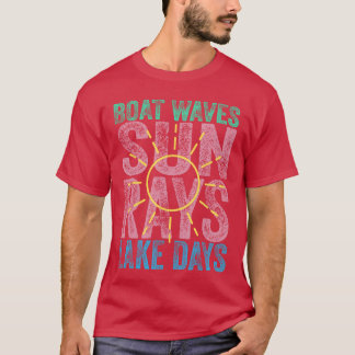 Boat Waves Sun Rays Lake Days Niedlich Retro 70er  T-Shirt