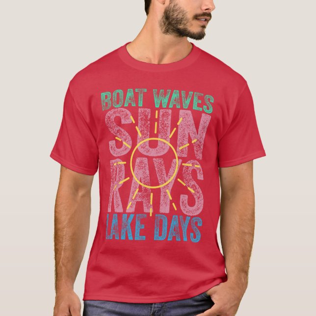 Boat Waves Sun Rays Lake Days Niedlich Retro 70er  T-Shirt (Vorderseite)