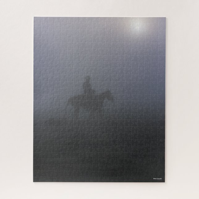 Bob Langrish | Cowboy-Rennen in Nebel mit Hund (Vertikal)