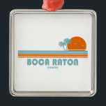 Boca Raton Florida Sun Palm Trees Ornament Aus Metall<br><div class="desc">Das zwischen West Palm Beach und Miami gelegene Boca Raton Florida verfügt über 3 km Strand unter dem Schutz von Rettungsschwimmern. Zu den unvermeidlichen Stränden zählen der South Inlet Park (ein nur selten besuchter Angelort) und der 15 Hektar große Red Reef Park, der ausgezeichnete Bedingungen für das Schwimmen, Schnorcheln und...</div>