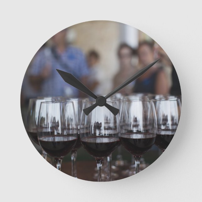 Bodega Marques de Riscal Weingut, Weinprobe Runde Wanduhr (Vorderseite)