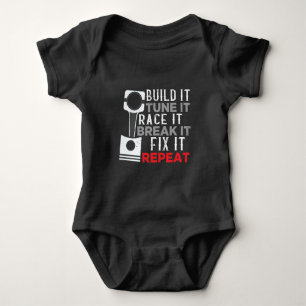 Body Atelier de mécaniciens de remorqueurs Enthousiaste