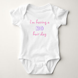 Body Ayant A aucun T-shirt de jour de cheveux