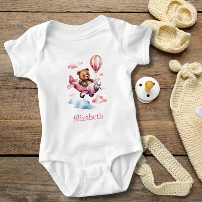 Body Baby Girl Bear Volant Avion Baby Cadeau (Girl Bear flying an Airplane personalized baby girl body suit. Baby shower gift. New baby girl gift)