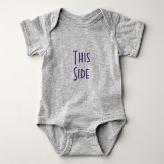 Body Ce costume de bébé de côté/autre