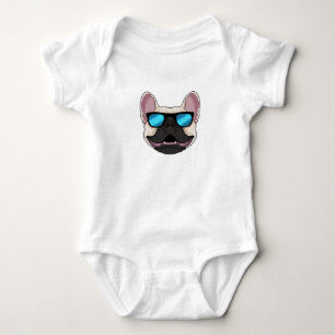 Body Chien-taureaux français avec lunettes de soleil