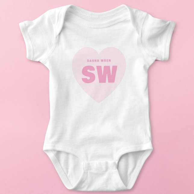 Body Coeur rose Monogramme Nouveau-né Blanc vêtement pe (Créateur téléchargé)