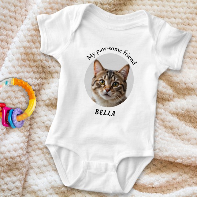 Body Cute Paw-some Pet ami animal (A baby bodysuit with custom pet photo, 'My paw-some friend' above and pet's name under the picture)