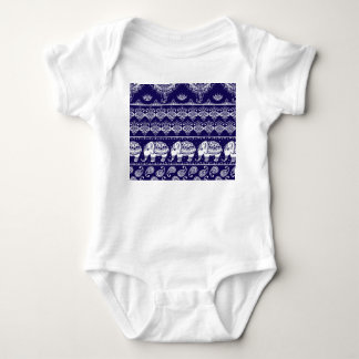 Body Elephant, paisley : motif vintage tribal.