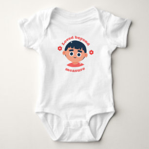Body Enfant heureux avec des fleurs