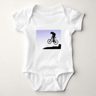 Body Faire du vélo de montagne