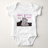 FAITES PLACE À LA REINE 