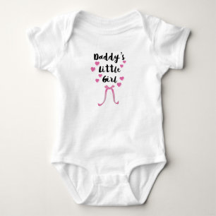 Body Fête des pères mignonne de //de la petite fille du