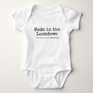 Body Funny coutume enfant distance sociale lock-down