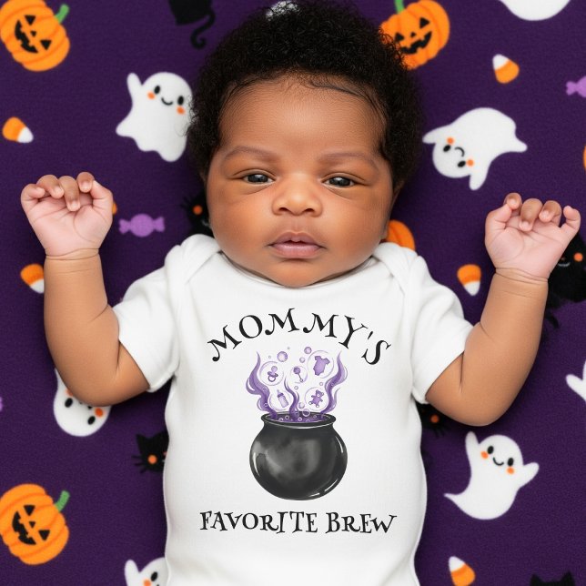 Body Halloween Cauldron de la sorcière de brasse préfér (Mommy's Favorite Brew Witch Cauldron Halloween Baby Bodysuit
)