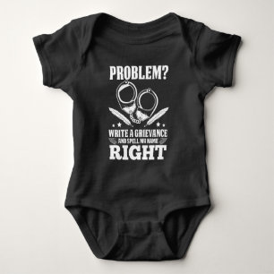 Body humour des griefs de l'agent pénitentiaire amusant