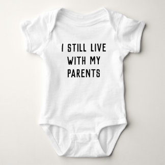 Body Je vis toujours avec mes parents