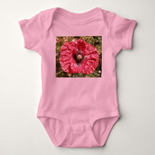 Body Jolie Fleur Rouge Pioppy Macro Vêtements bébé