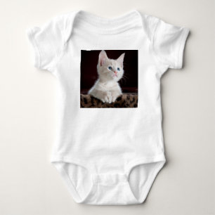 Body Kitten blanc vulnérable