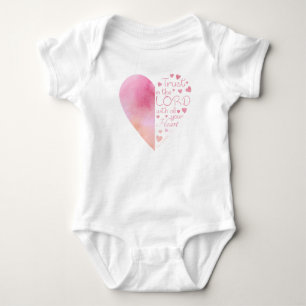 Body La foi chrétienne du coeur de la fille dans le Se