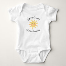 La petite combinaison Sunshine Baby de grand-mère