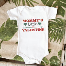 La petite Saint Valentin mignonne de maman contre 