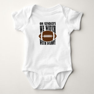 Body Le Dimanche Nous Regardons Le Football Avec Papa