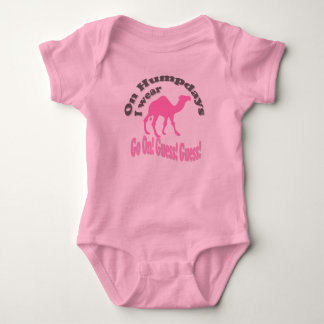 Body Le jour de Hump je porte rose et chameau