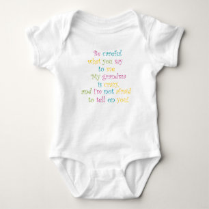 Body "Ma grand-mère est folle" T-shirt bébé